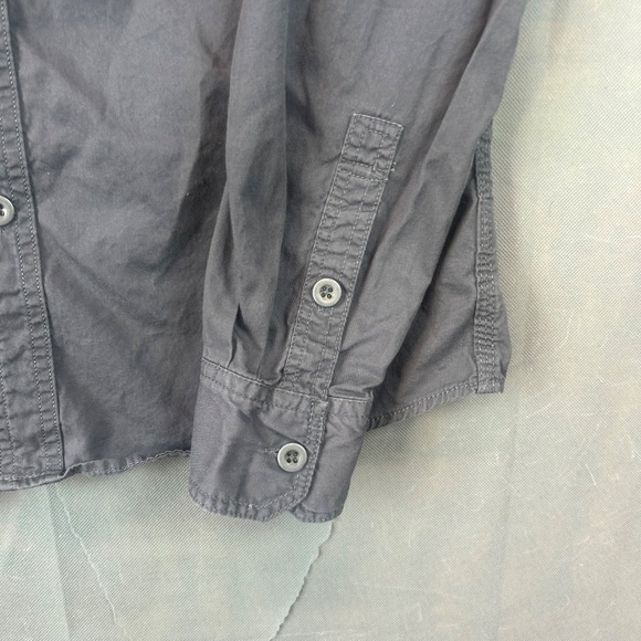 Converse Shirt Men Small Gray 100% Cotton Long Sleeve Pocket Collar Button Down - Picture 2 of 10